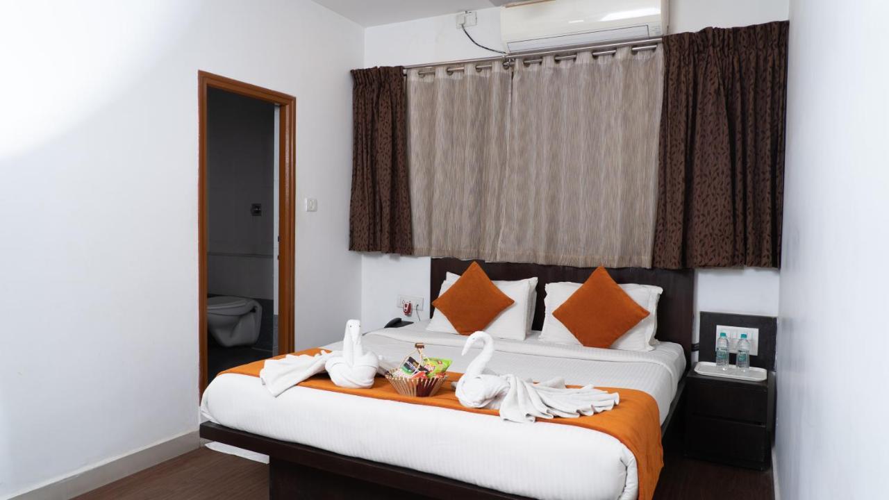 Hotel Scarlet Μπανγκαλόρ Εξωτερικό φωτογραφία