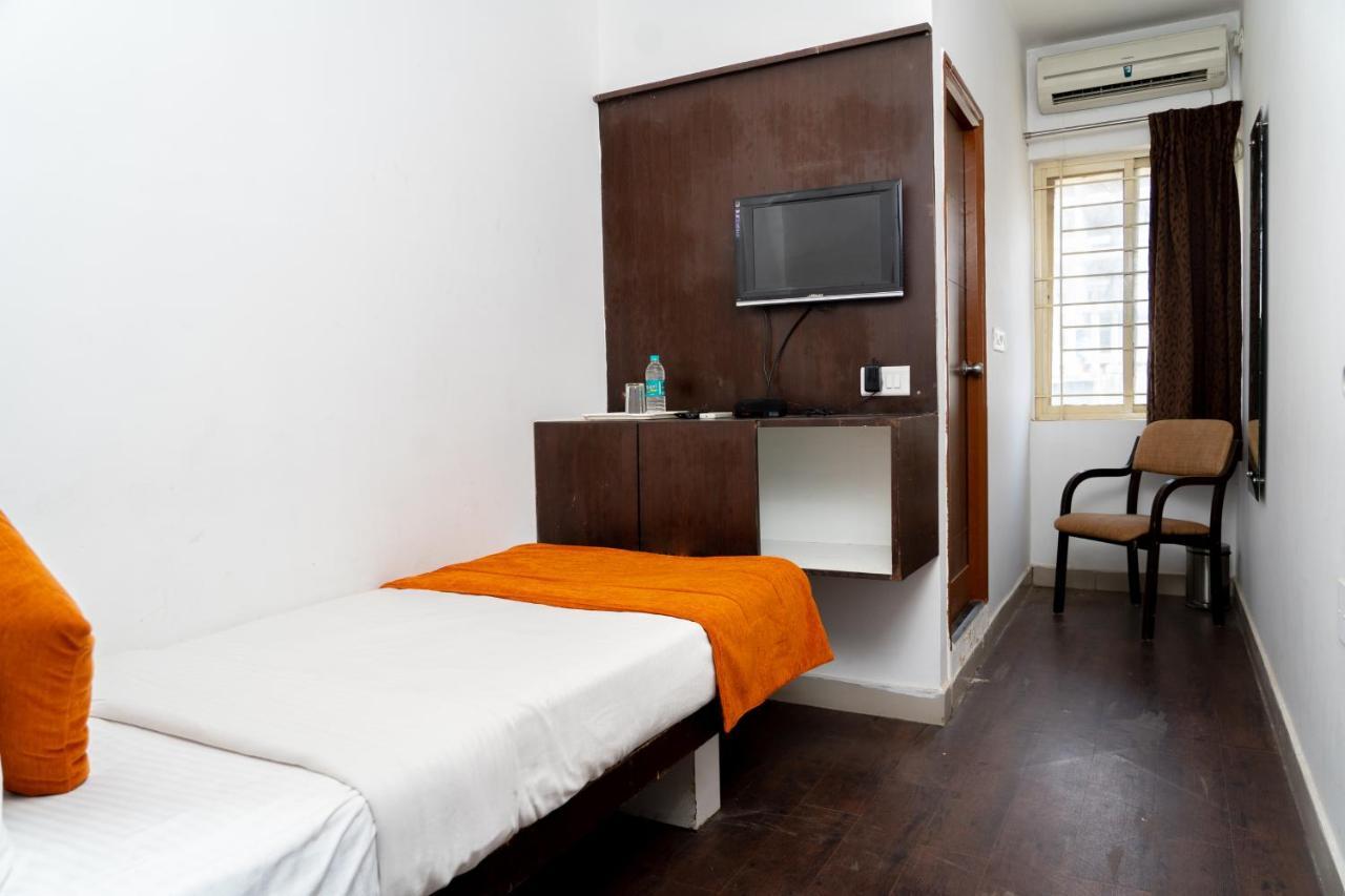 Hotel Scarlet Μπανγκαλόρ Εξωτερικό φωτογραφία