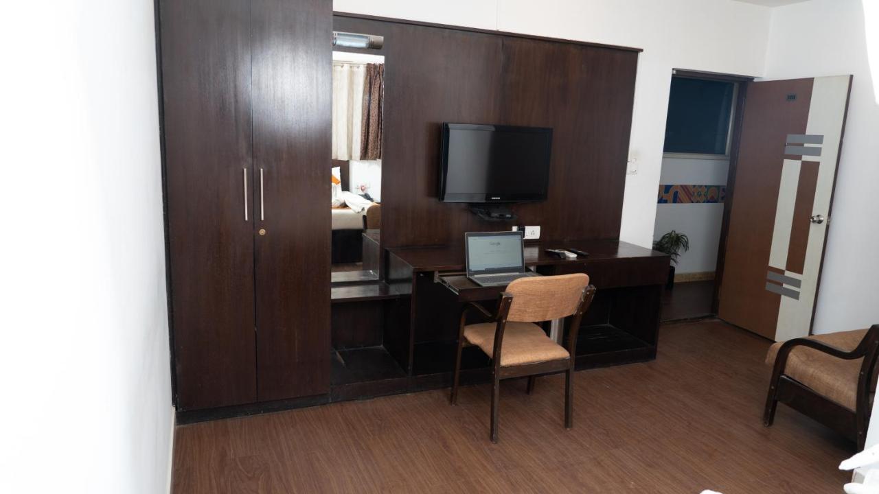 Hotel Scarlet Μπανγκαλόρ Εξωτερικό φωτογραφία