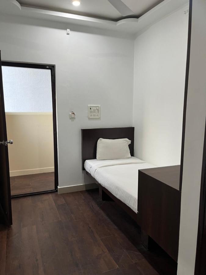 Hotel Scarlet Μπανγκαλόρ Εξωτερικό φωτογραφία